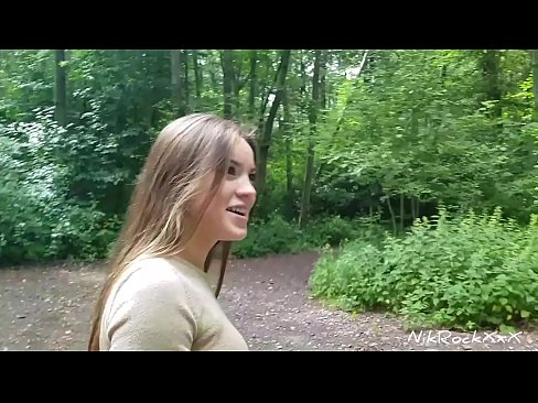 ❤️ Eu sugeri à Evelina que fodêssemos em um lugar público! Ela disse que sim. Então eu a fodi no traseiro e me vim na boca dela. Depois ela se mijou. ️ Porno em nós