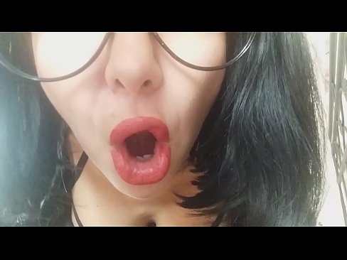 ❤️ Querida, sua madrasta não vai deixar você ir à escola hoje... Eu preciso muito de você... ️ Porno em nós