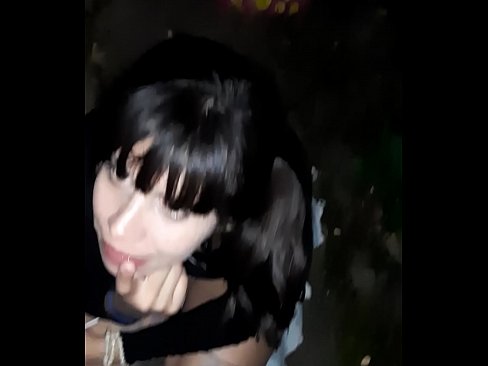 ❤️ Na rua, o pênis inchado em troca de doces ️ Porno em nós