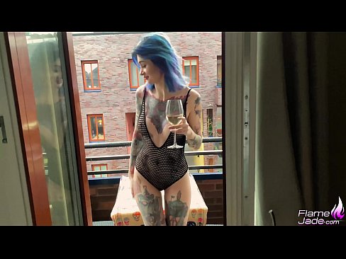 ❤️ Tremendous Girl Sucking with a Gulp and Fucking Passionately Under the Open Sky ️ Porno em nós